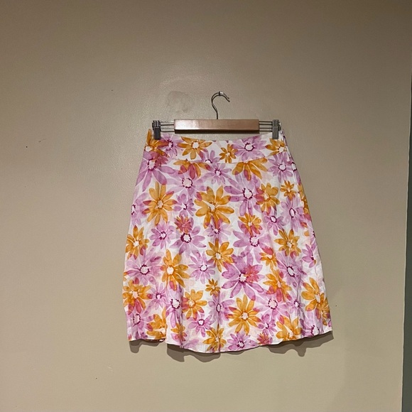 Liz Claiborne Dresses & Skirts - Liz Claiborne Skirt Sz 6P Bright Floral Lined Floral Knee Length 100% Linen